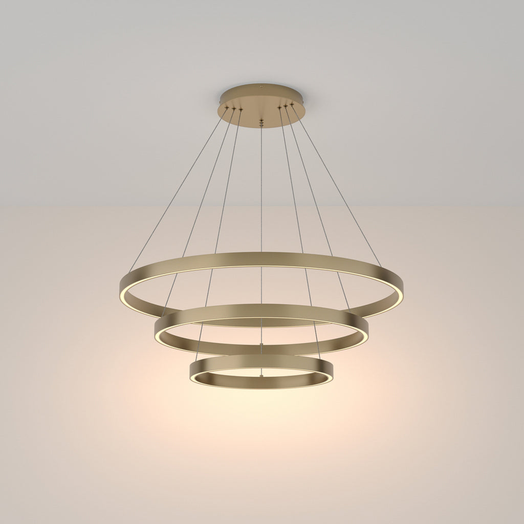 LED pendellampe Rim 3-lys messingfarget Ø80 cm opphengsdetalj