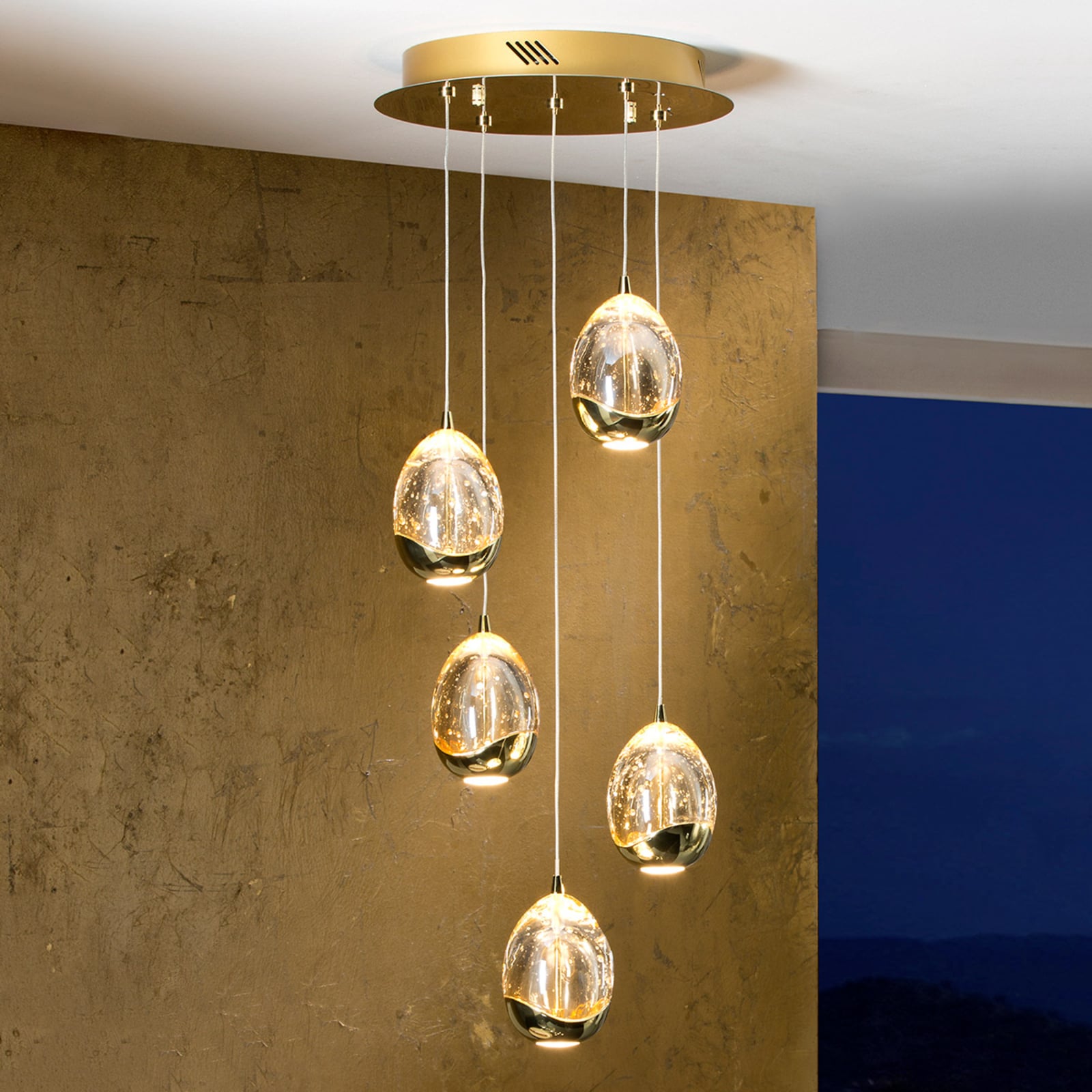 LED pendellampe Rocio 5-lys dimbar gullfarga glass bakside