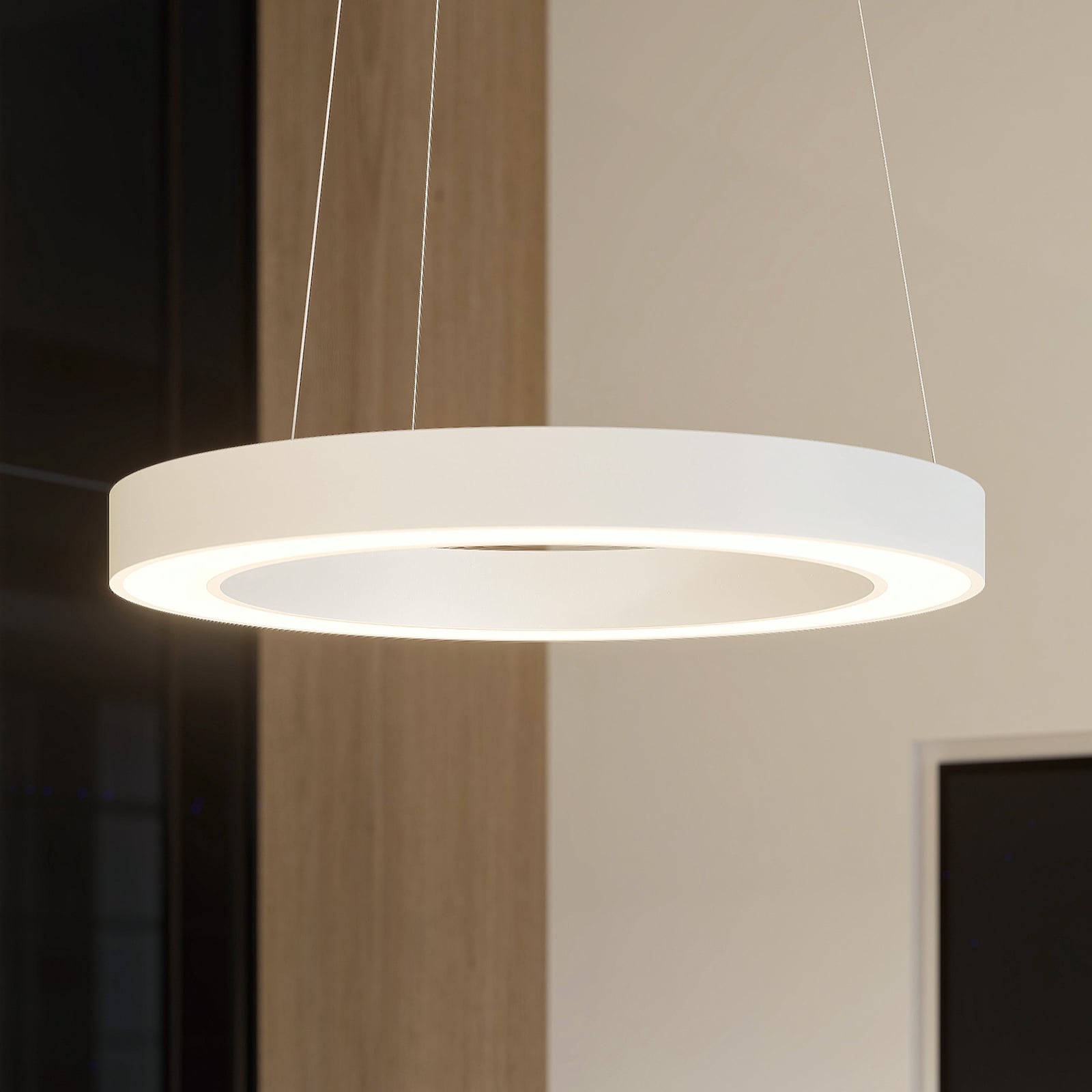 LED pendellampe Sharelyn ring hvit Ø80 cm fra forfra
