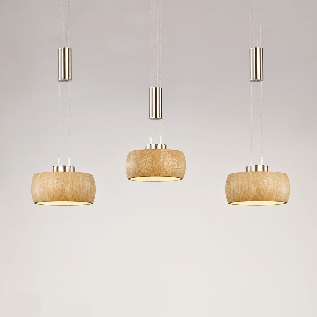 LED pendellampe Shine-Wood eik/nikkel 3-lys forfra