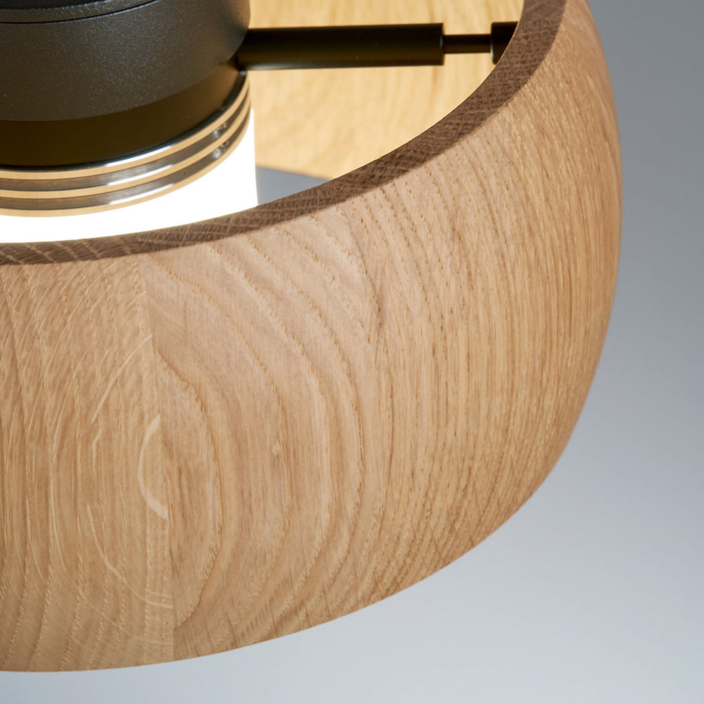 LED pendellampe Shine-Wood eik/svart 100 cm 3-lys dimbar detalj av eikemateriale