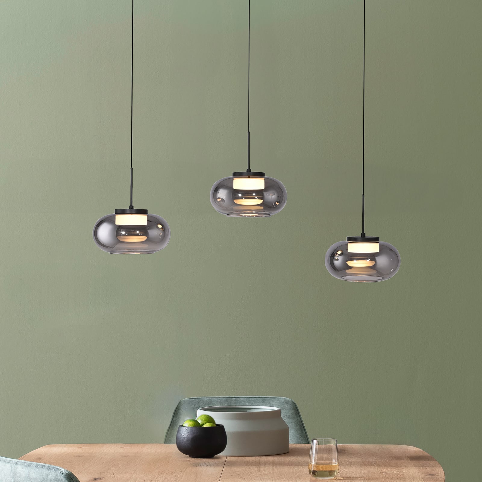 LED pendellampe Sia 3-lys røykgrå glass dimbar forfra