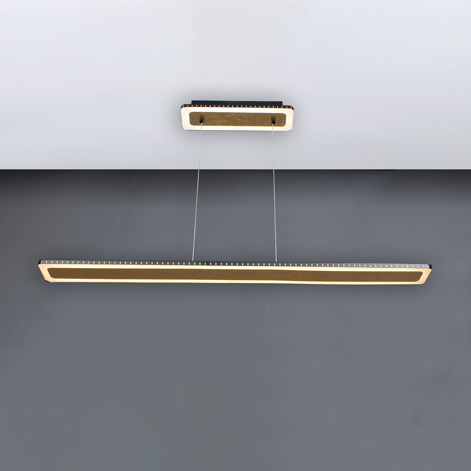 Detalj av dimmer og aluminium overflate på LED pendellampe Solaris