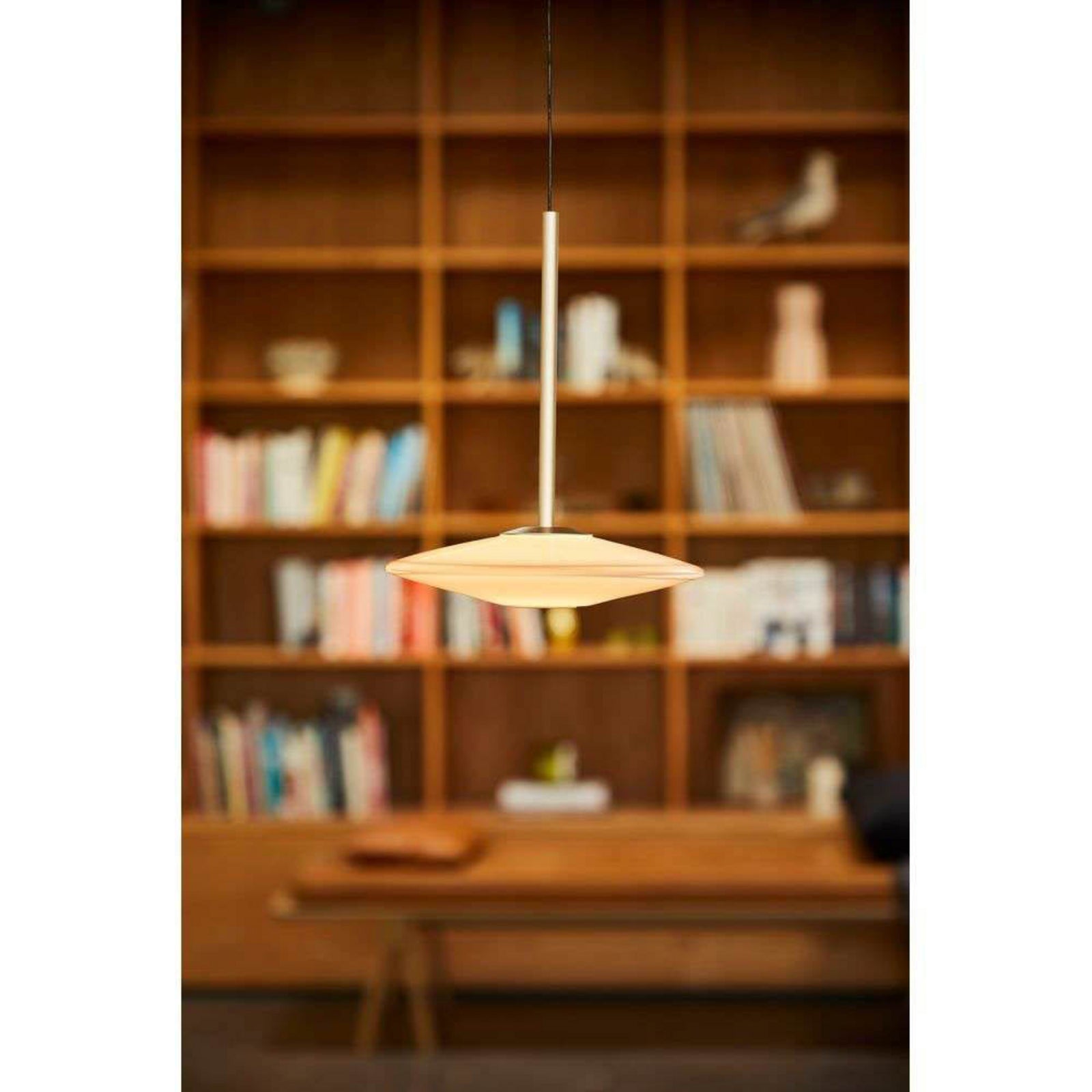 LED pendellampe Solene dimbar hvit glass Ø20 cm detalj