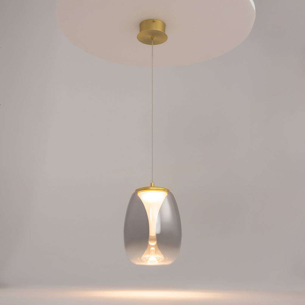 LED pendellampe Splash røykgrå glass Ø20 cm montert i rom
