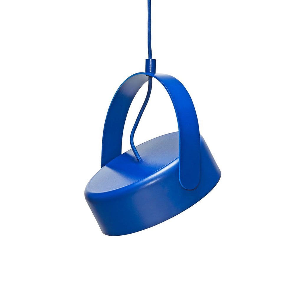 LED pendellampe Stage jern blå 30W 3000K montert i rom