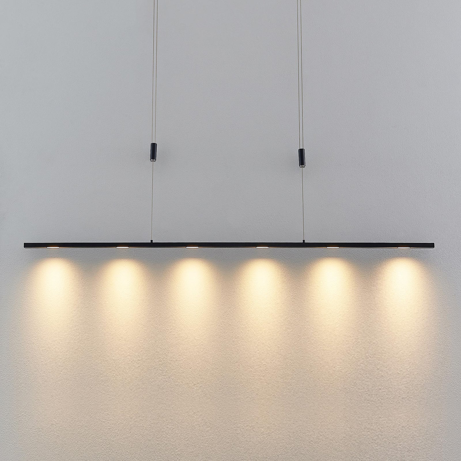 LED pendellampe Stakato 6-lys dimbar svart matt 140 cm bakside