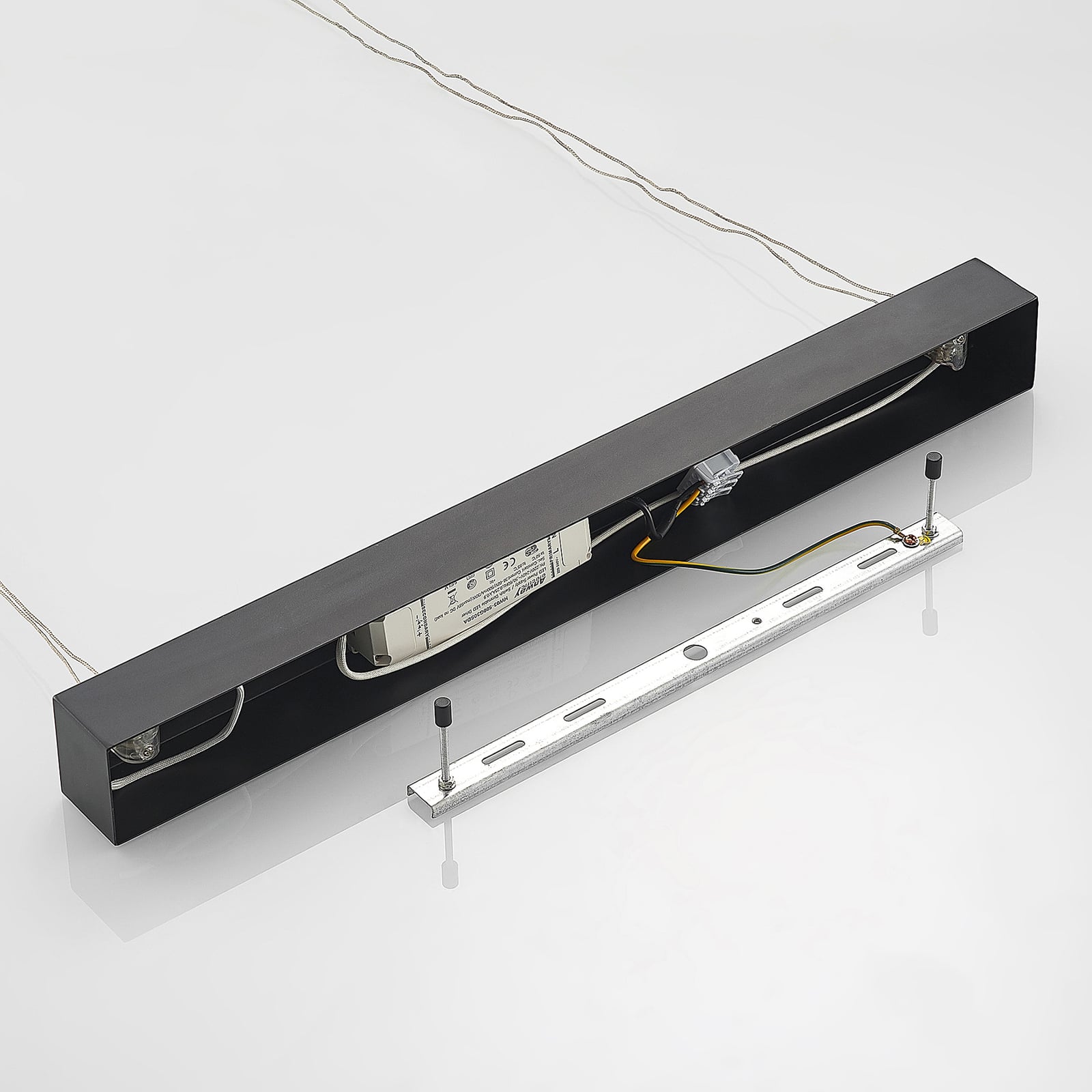 LED pendellampe Stakato 6-lys dimbar svart matt 140 cm fra siden