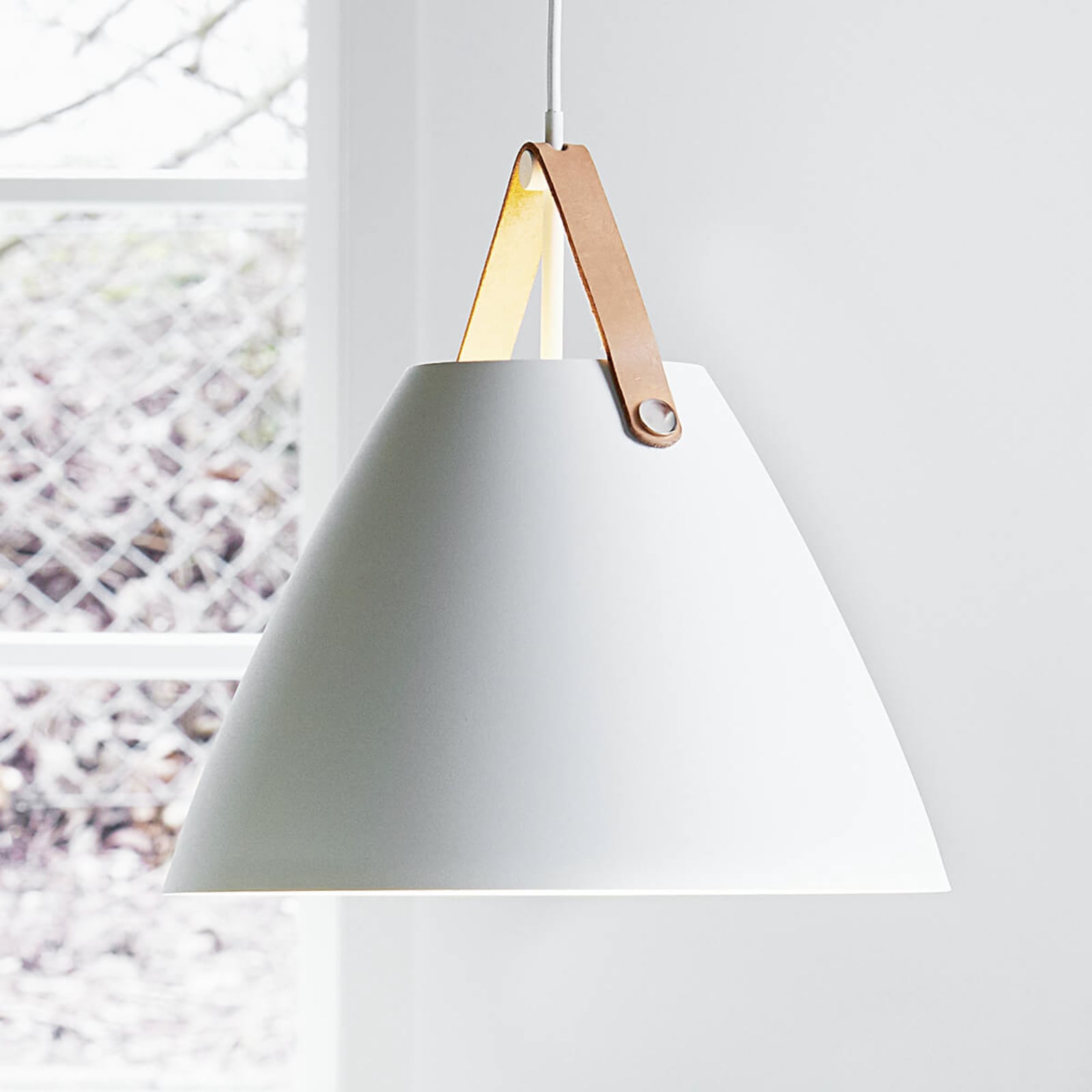 LED pendellampe Strap 36 metall dimbar Ø36 cm E27 hvit forfra