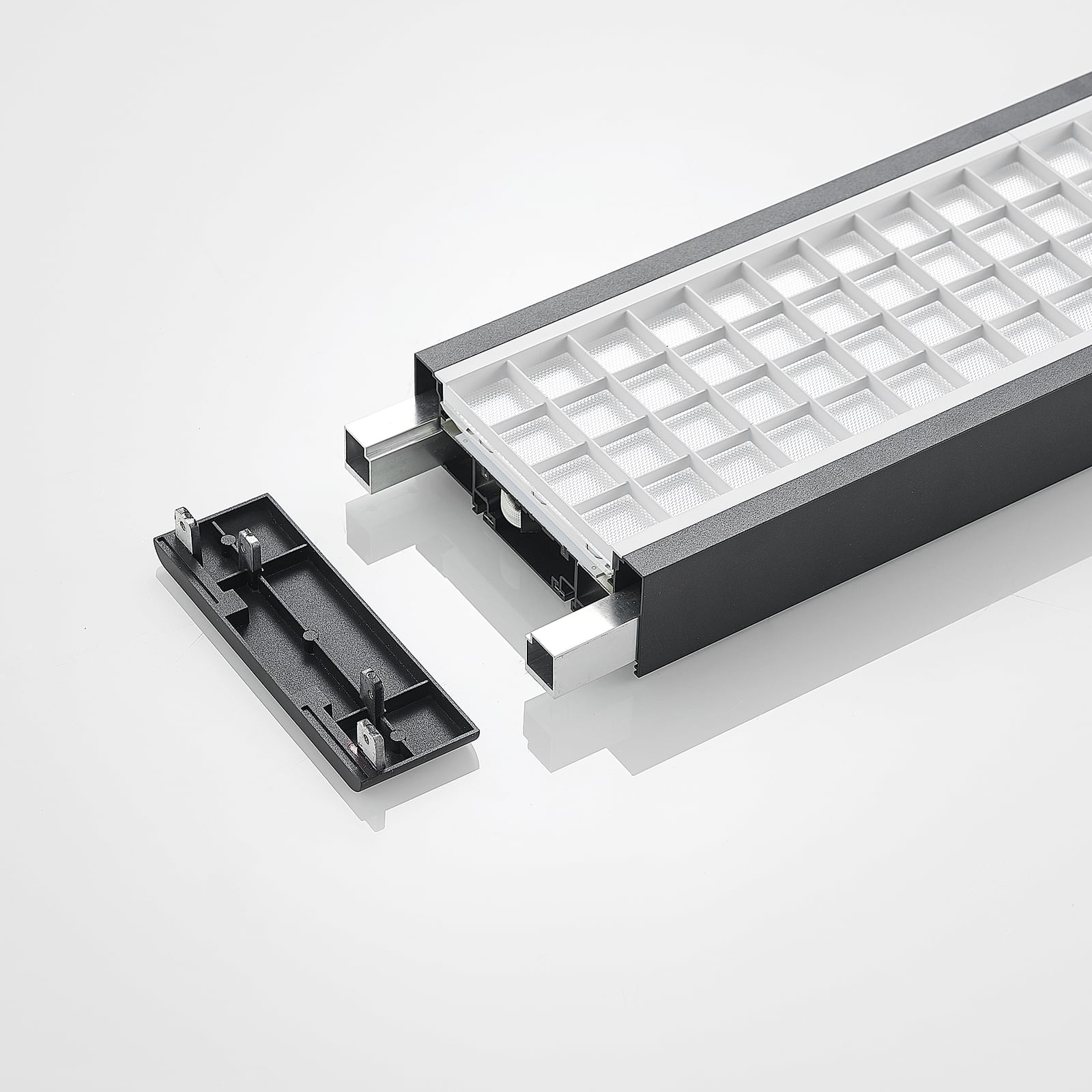 LED pendellampe Susi svart opp og ned dimbar 120 cm DALI dimmerkontroll