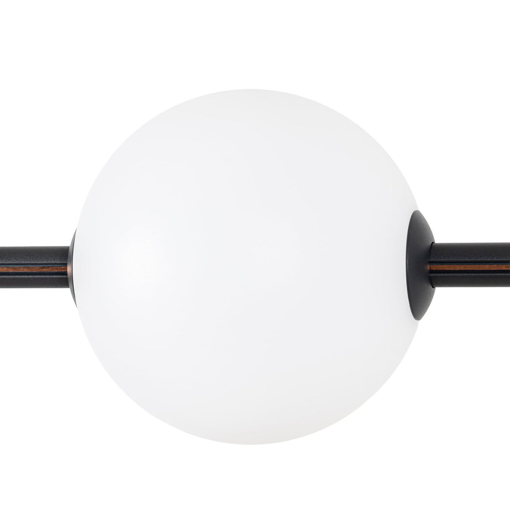LED pendellampe Tanira svart/hvit sideprofil