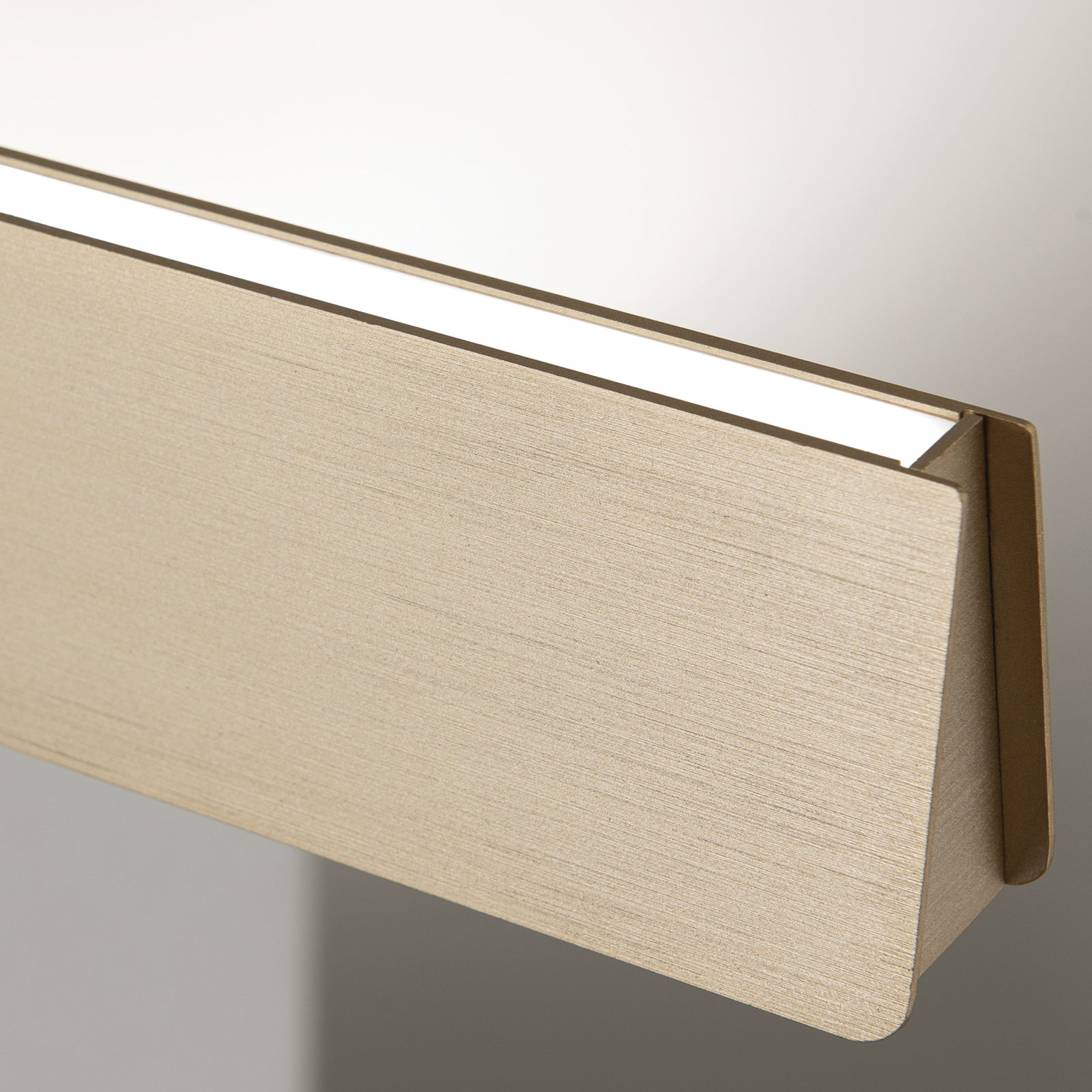 LED pendellampe Tara dimbar CCT matt messing 120 cm oppheng