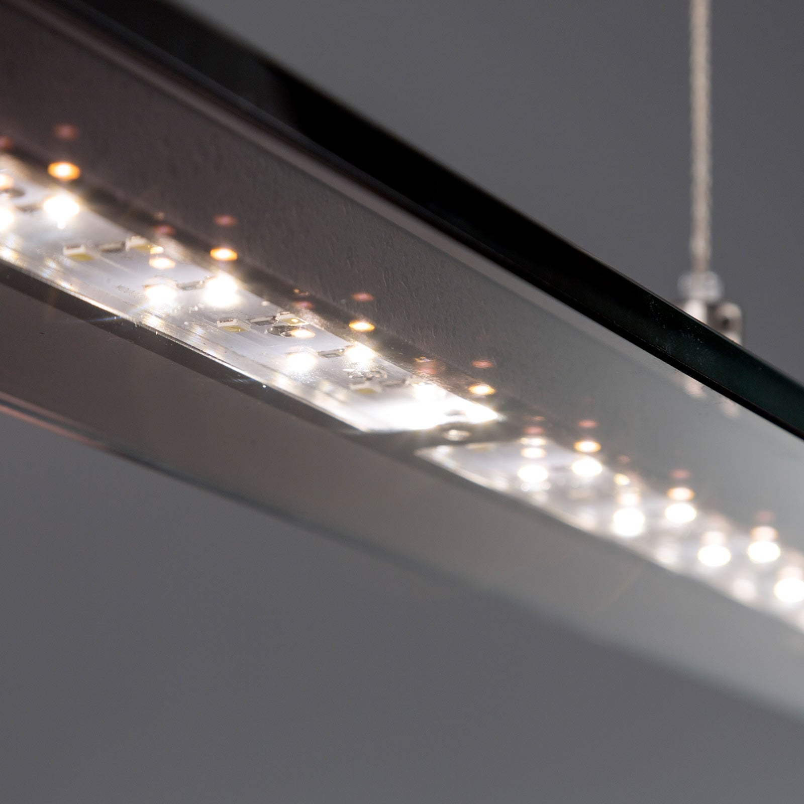 LED pendellampe Tenso TW dimbar svart 88 cm side