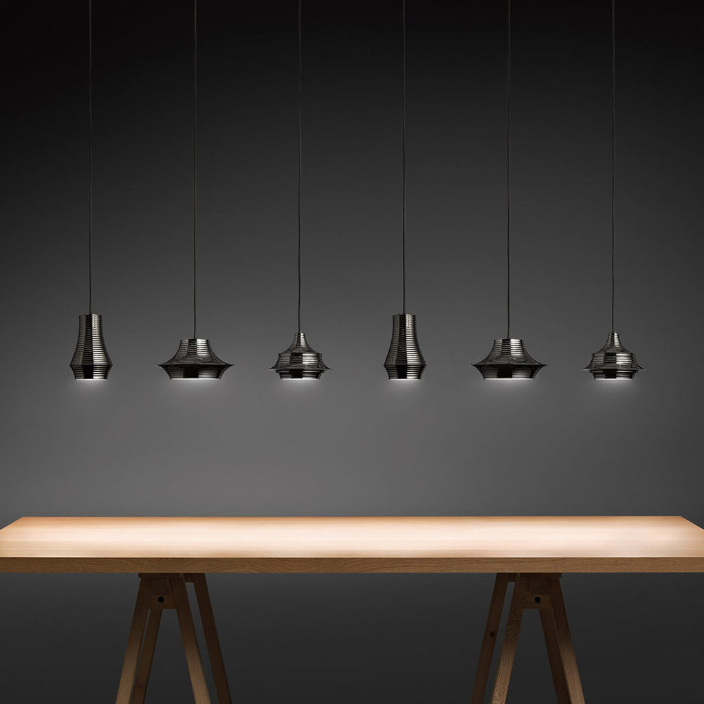 LED pendellampe Tibeta 01 krom/svart dimbar Ø12 cm montert