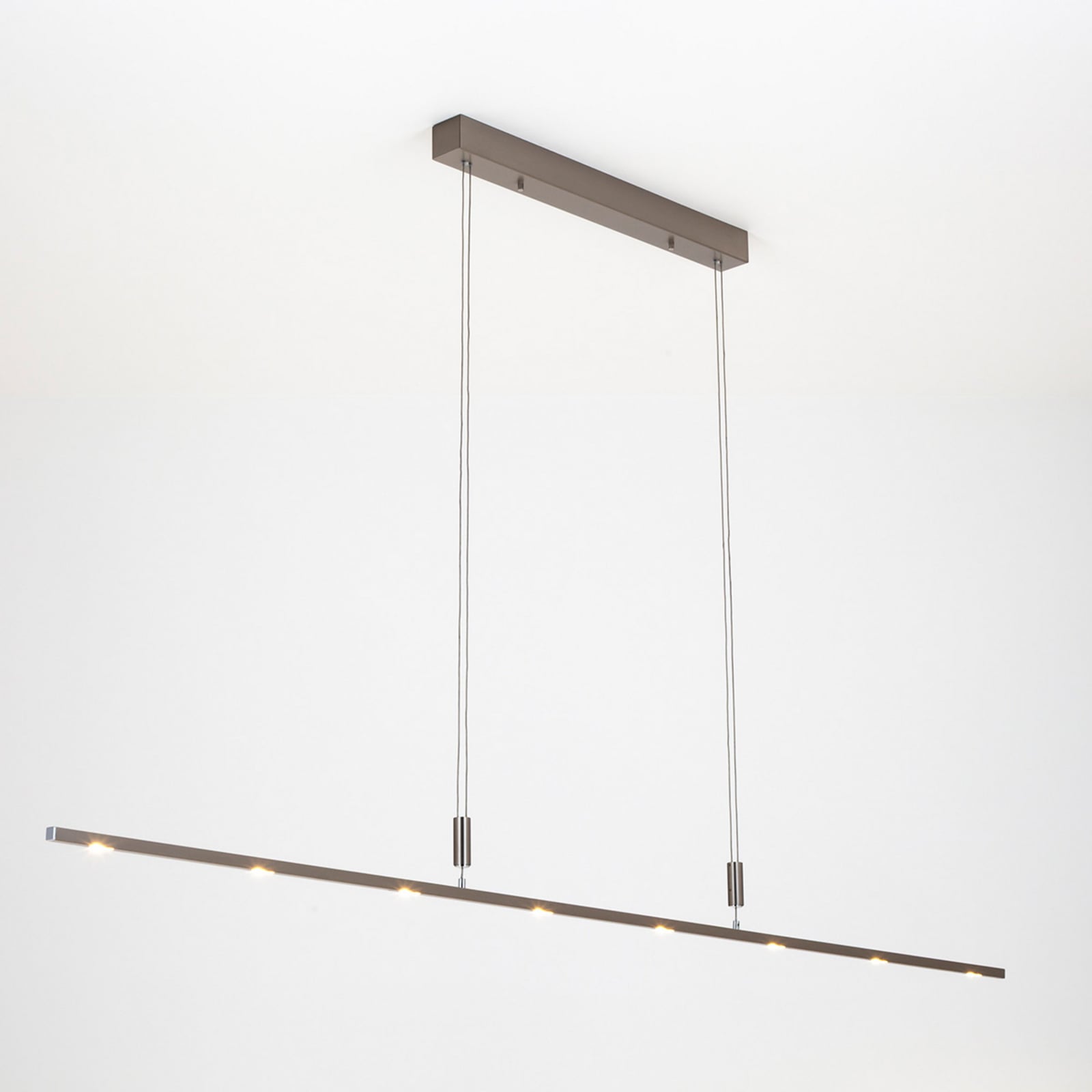 LED pendellampe Tolu dimbar matt nikkel 180 cm med lys på