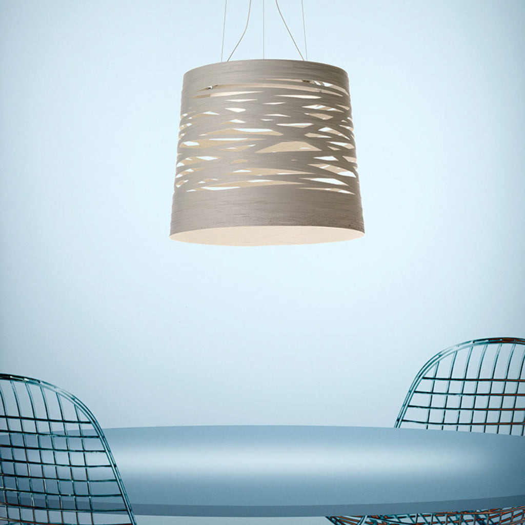 LED pendellampe Tress grande dimbar greige Ø48 cm montert i rom