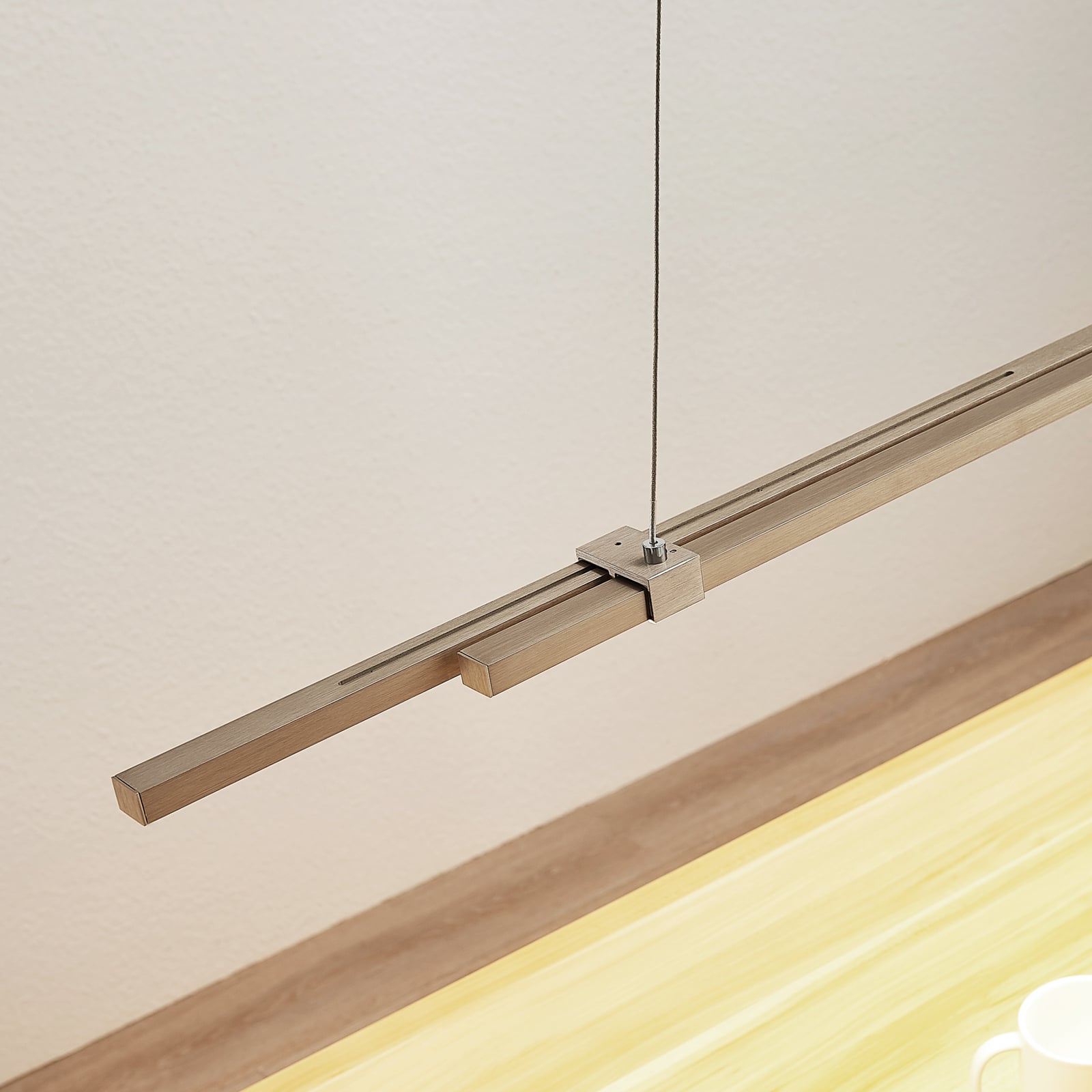LED pendellampe Tymon smal uttrekkbar 100-140 cm dimbar justerbar lengde