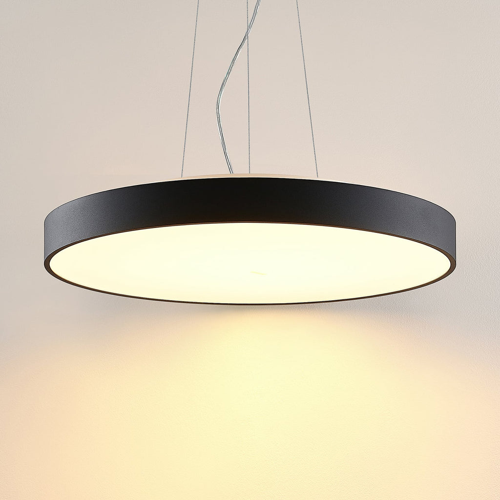 LED pendellampe Vanida svart Ø60 cm montert