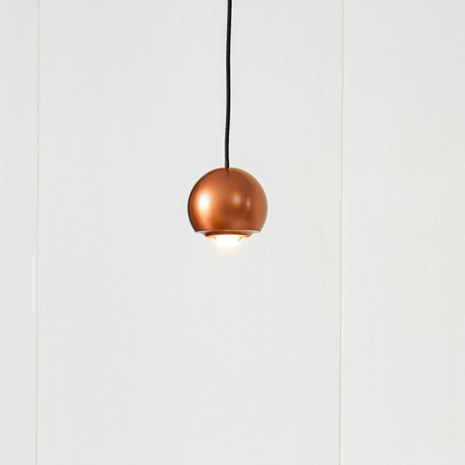 LED pendellampe Varineth kobberfarget aluminium forfra