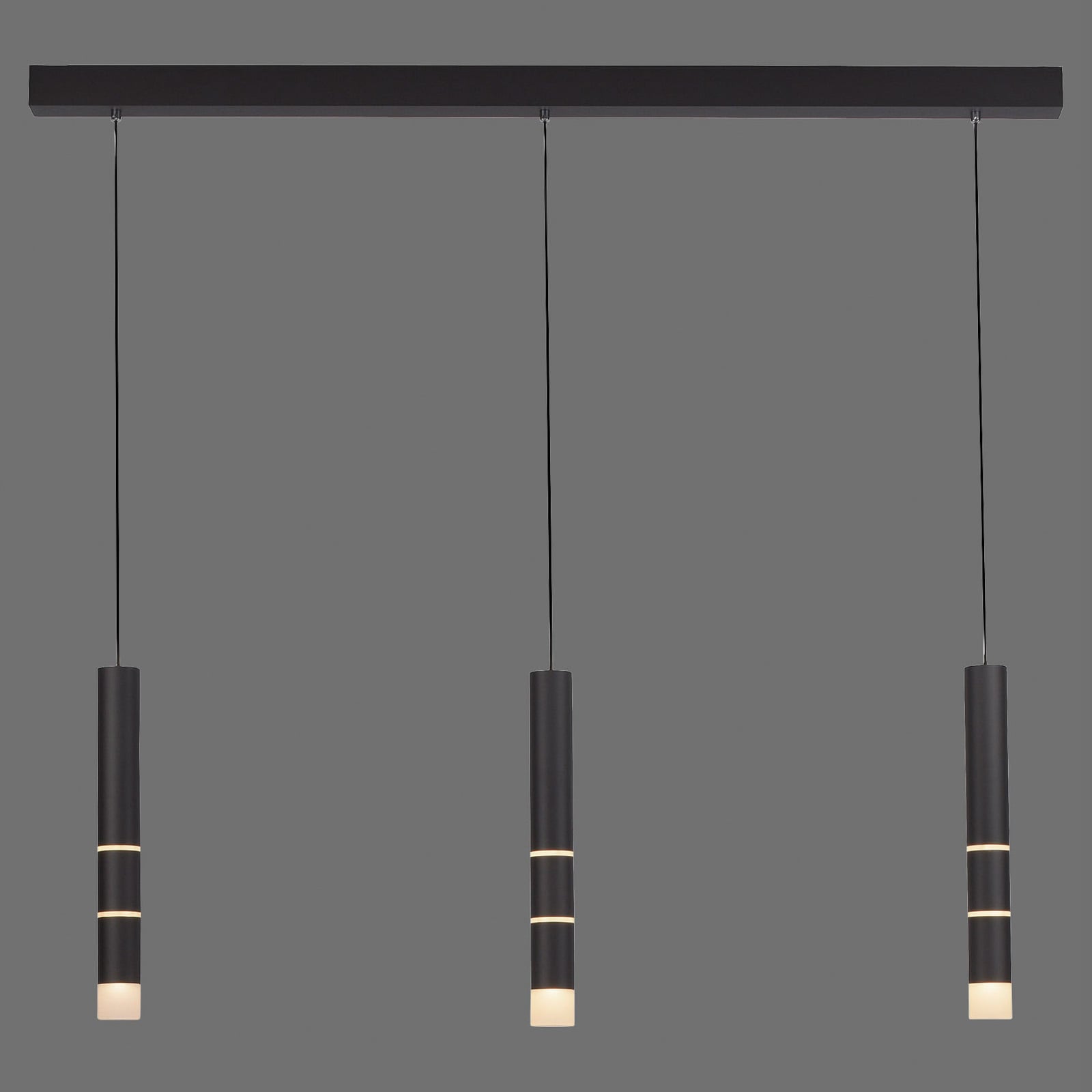 LED pendellampe Vega 3-lys sylinder svart aluminium 120 cm montert i rom