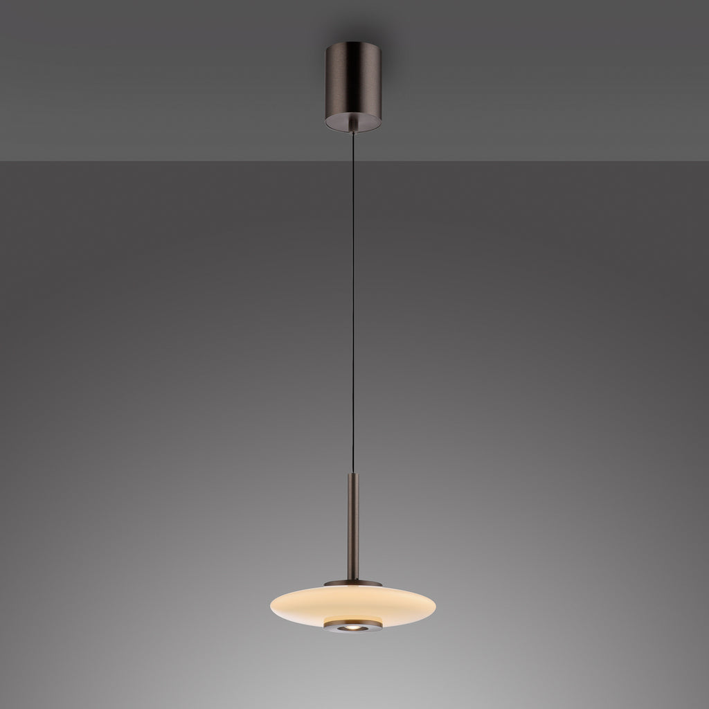 LED pendellampe Vitrum brun opal glass Ø22 cm nærbilde av lampe