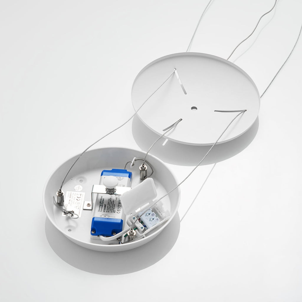 led pendellampe vivy dimbar hvit metall oppheng