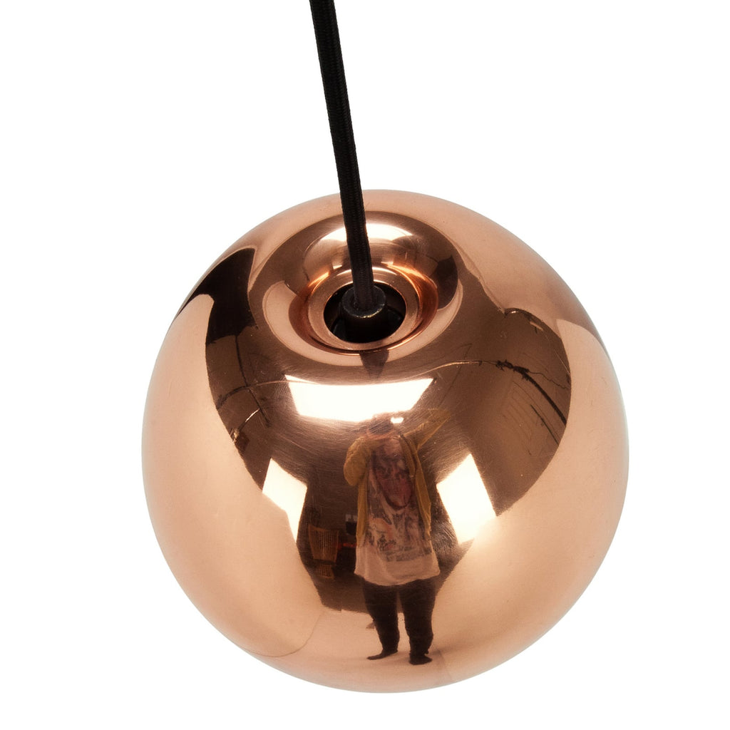 Nærbilde av LED lyskilde i Void mini pendellampe