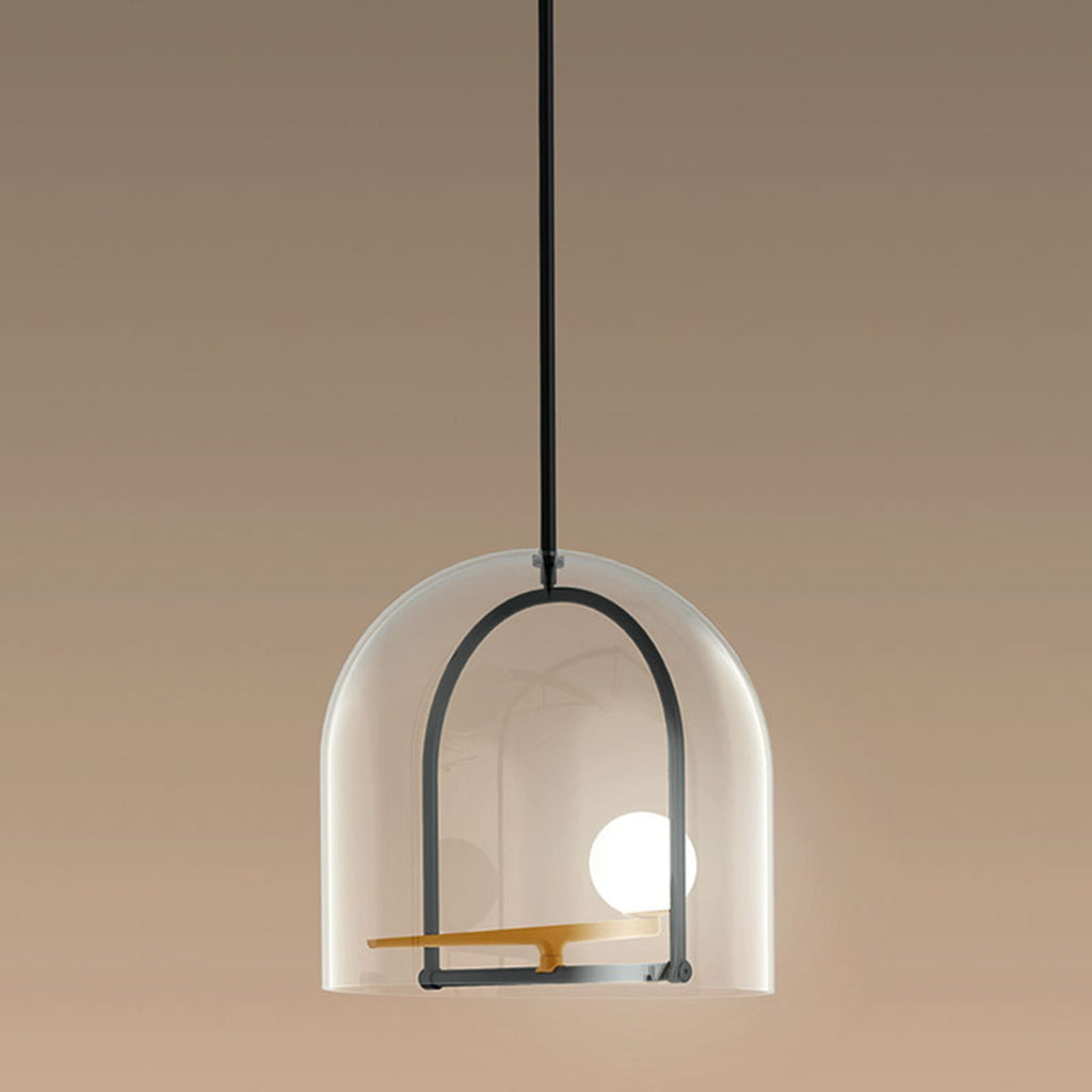 LED pendellampe Yanzi messing og glass dimbar montert i rom