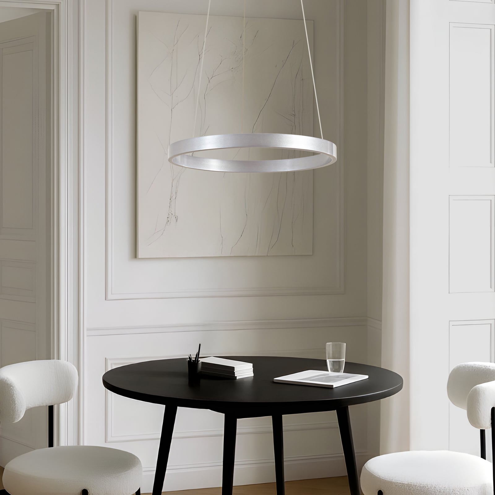 LED pendellampe Yonam dimbar CCT aluminium Ø60 cm montert i rom