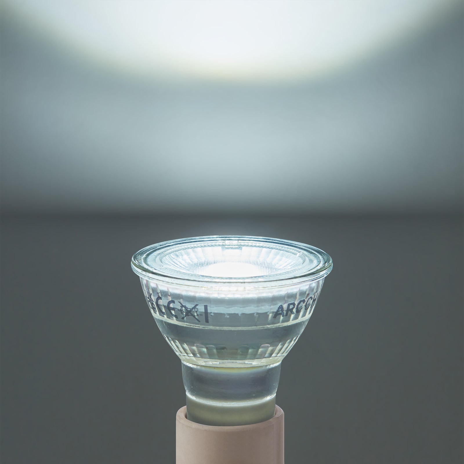 Montert LED-reflektorpære GU10 2,5W 6500K 450lm glass