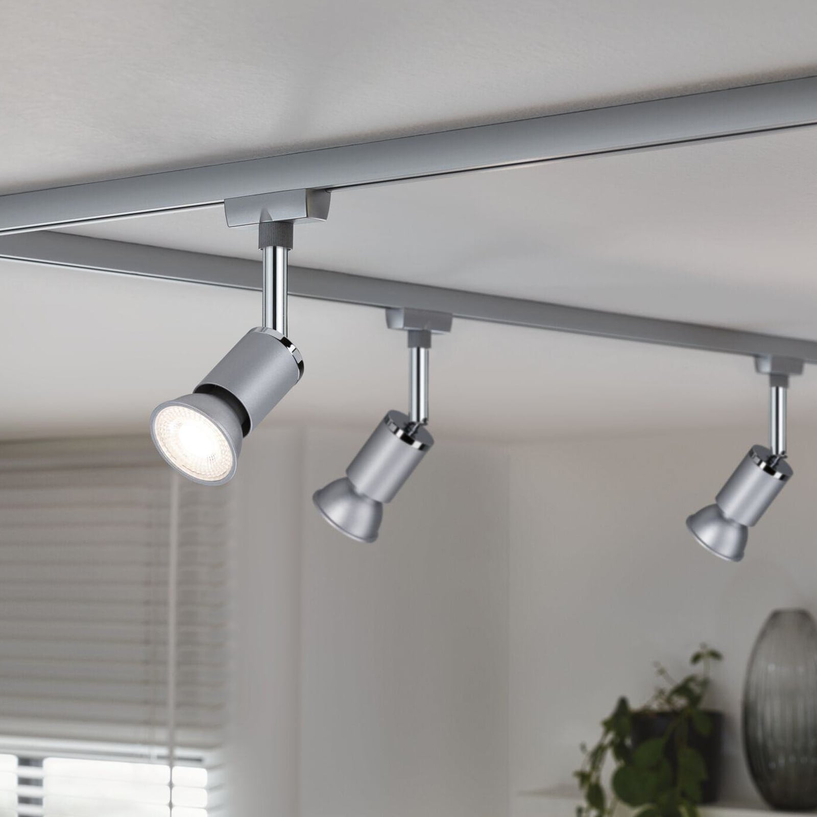 LED-reflektorpære GU10 8W 4000K dimbar matt krom bakside