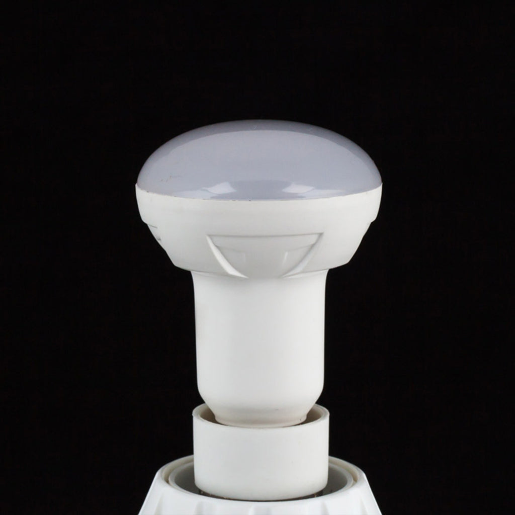 LED reflektorpære R50 E14 4,9W 3000K varmhvit montert i lampe