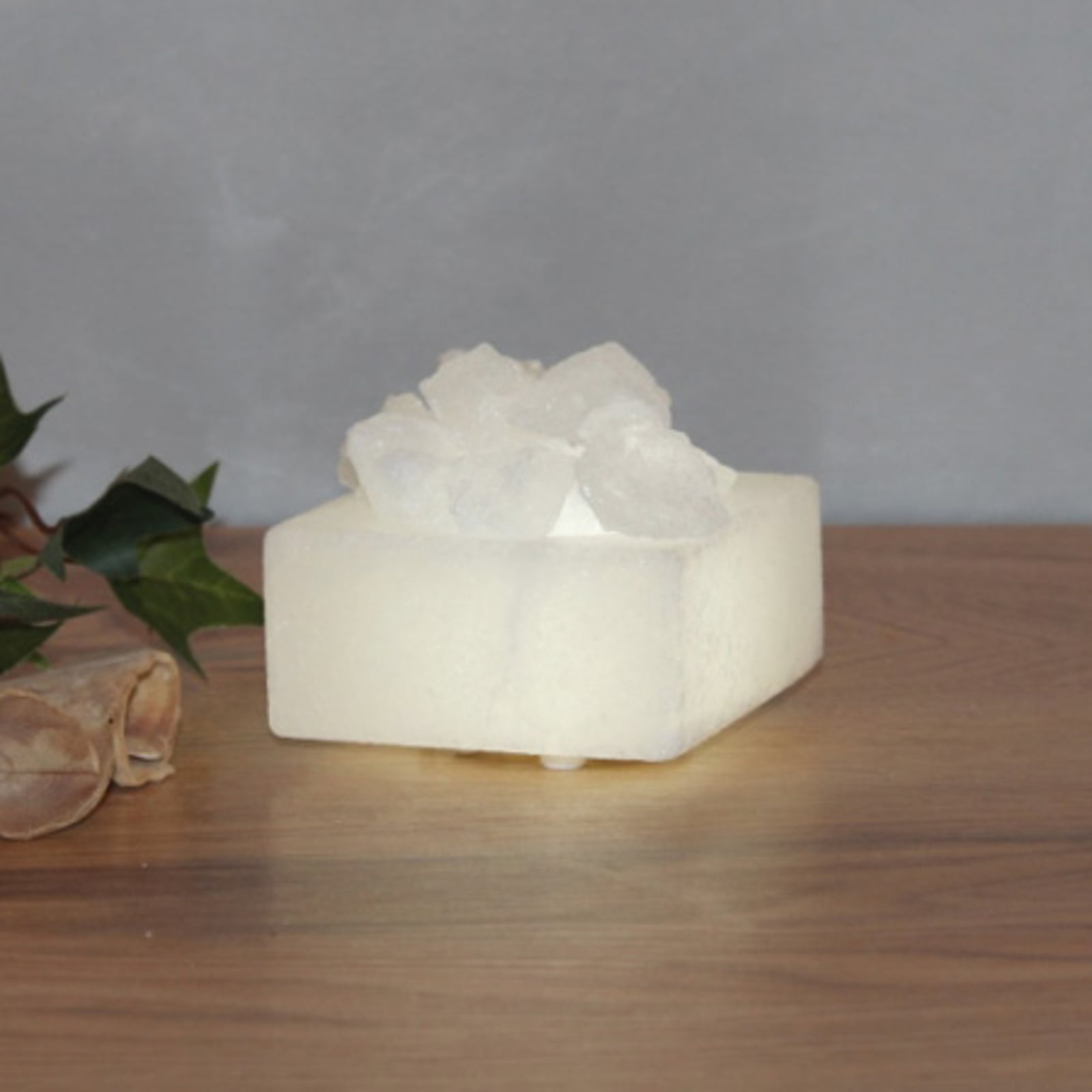 LED saltkrystallskål Petite hvit 8x8 cm fra fronten