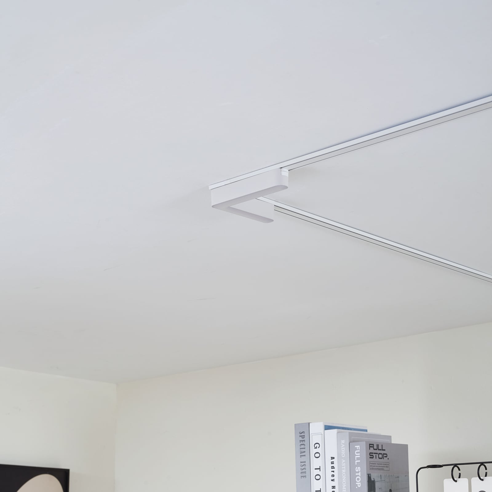 LED-skinnelampe 48V Lumaro hvit L-form 10W dimbar CCT detalj