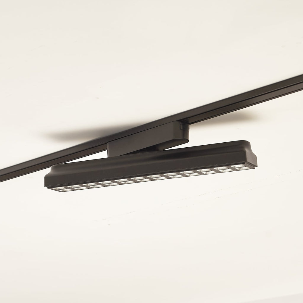LED-skinnelampe Lumaro 48V dimbar CCT svart 26 cm 20W forfra