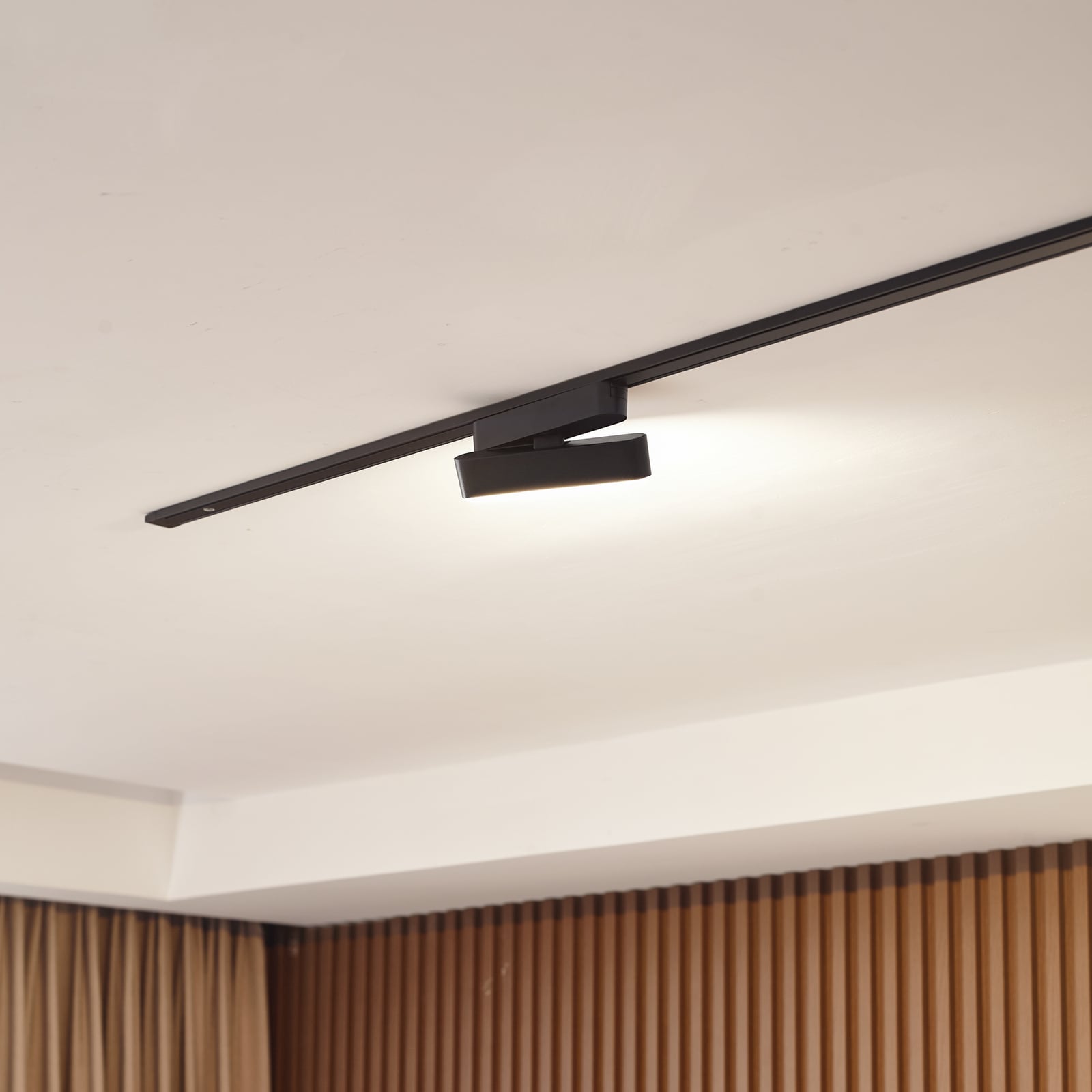 Bakside av LED-skinnelampe Lumaro 48V svart 5W dimbar CCT dreibar