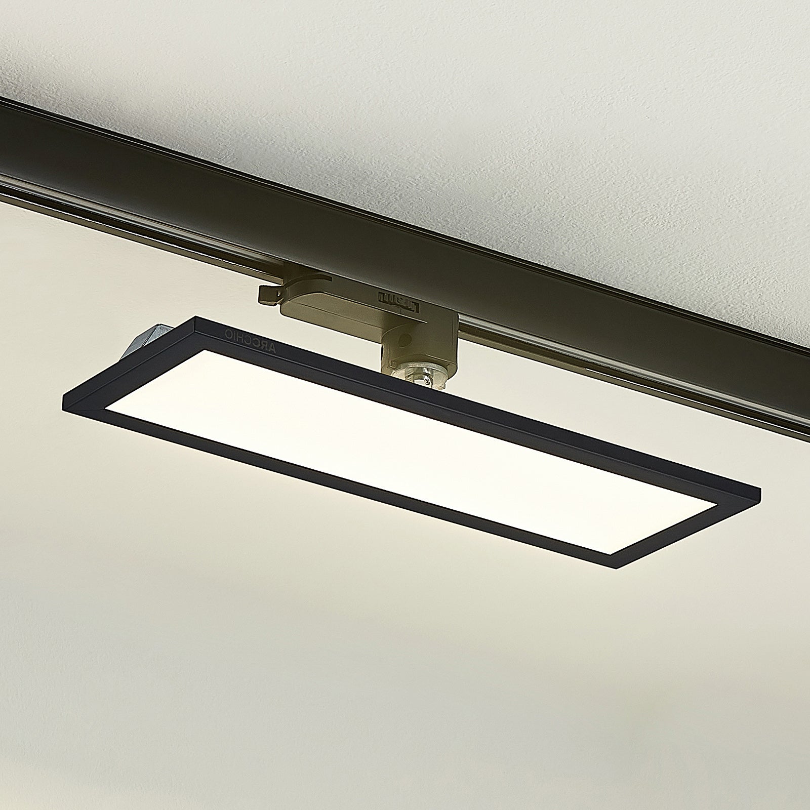 LED skinnepanel Hairis 3-fase svart bakside