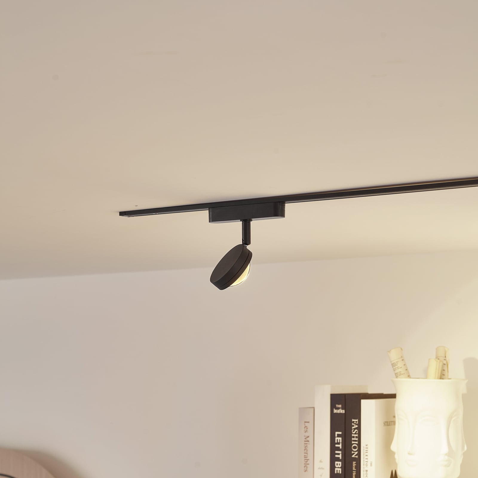 LED-skinnespot 48V Lumaro dimbar svart Ø7,3 cm bakside