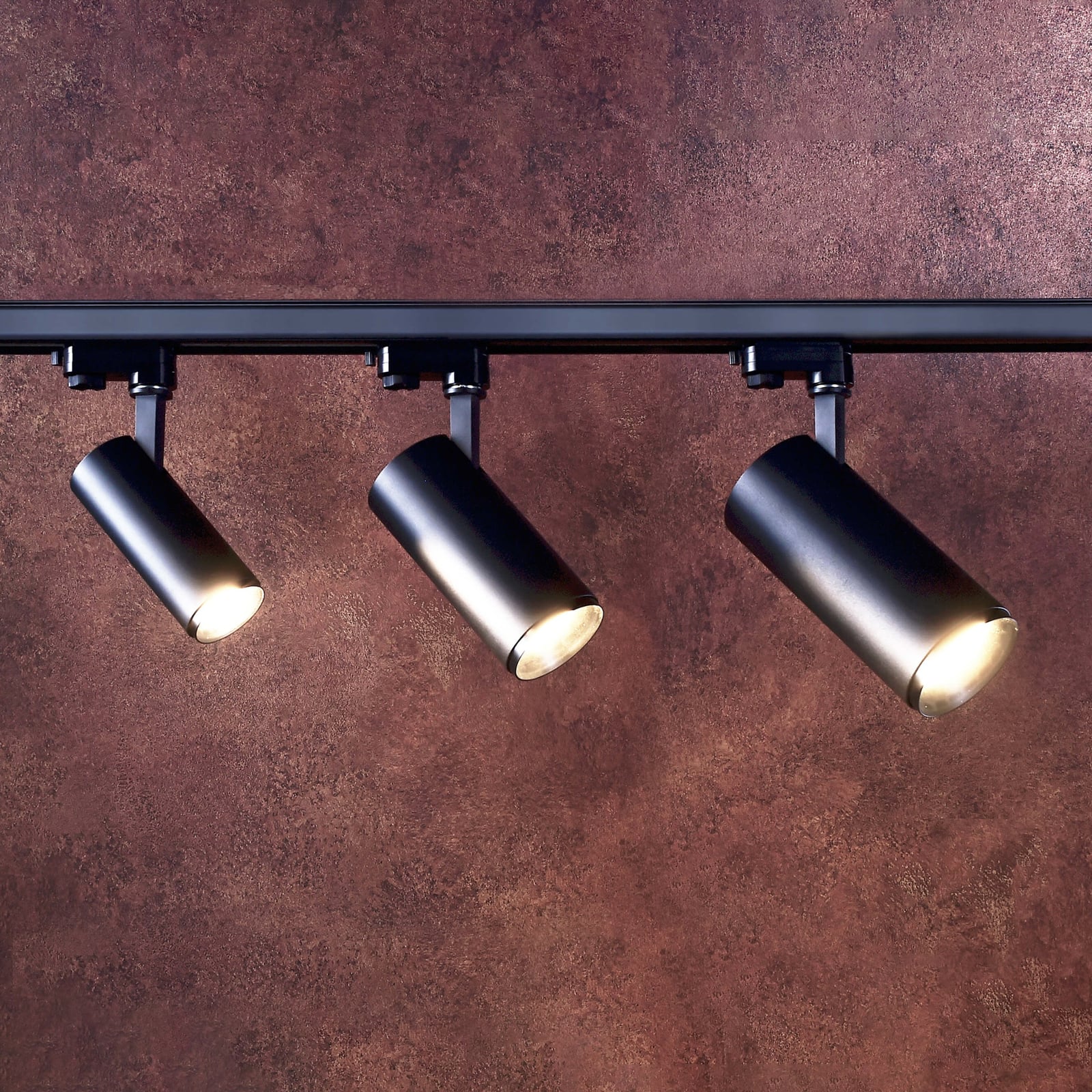 Detalj av LED skinnespot Lucea 3-fase dimbar svart 30W CRI90