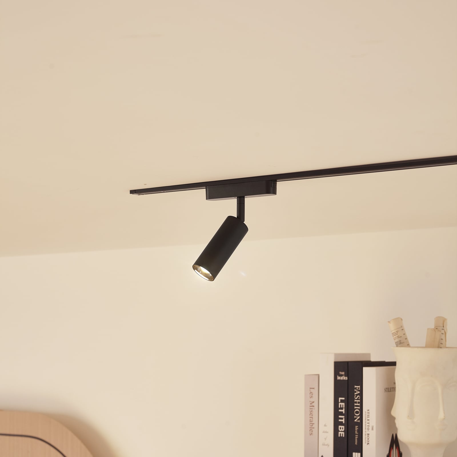 LED-skinnespot Lumaro 48V svart Ø4 cm bakside