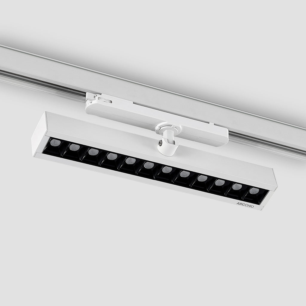 LED skinnespot Millay 3-fase svingbar hvit 26W 4000K montert i skinnesystem
