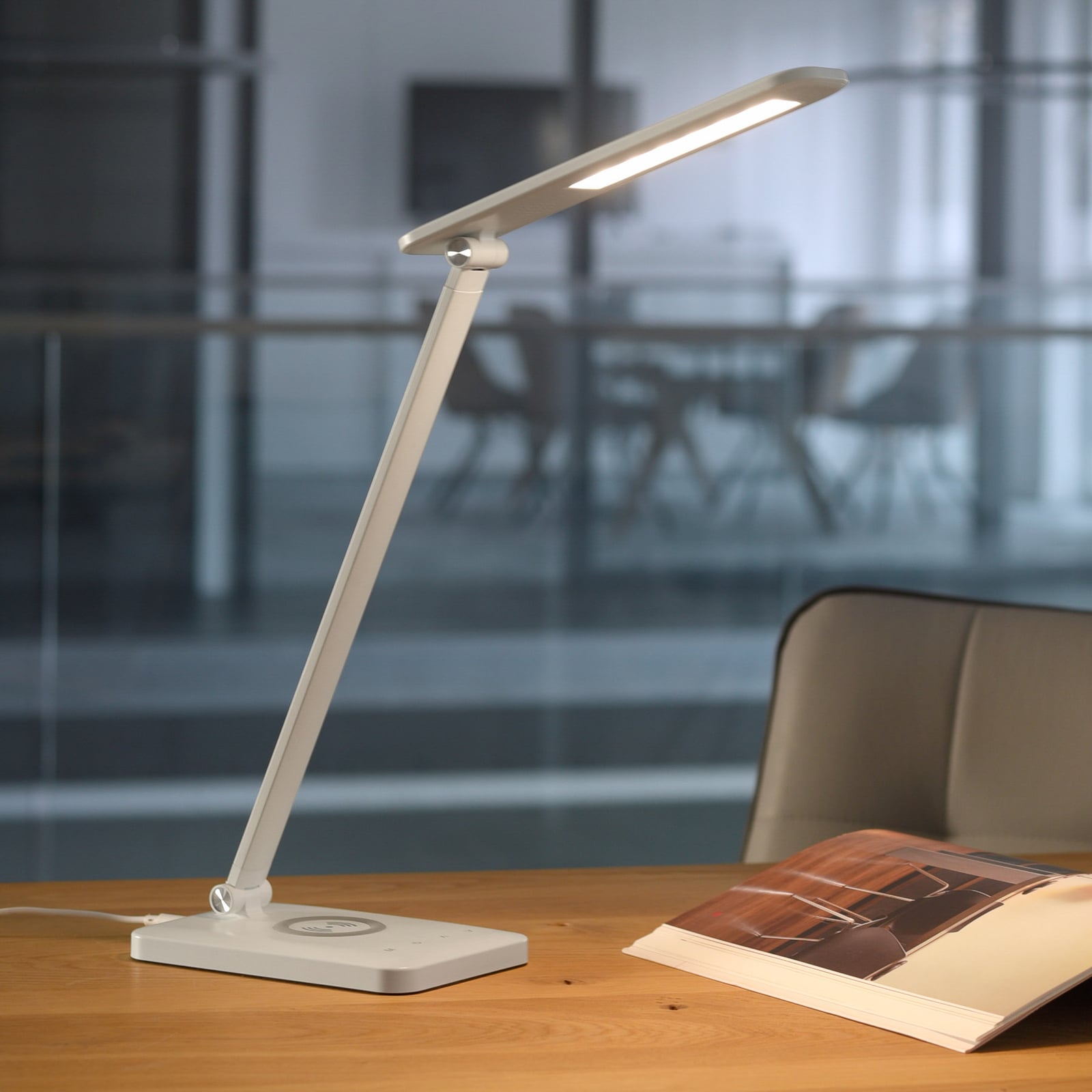 LED skrivebordslampe Florentina dimbar CCT hvit 5W forfra