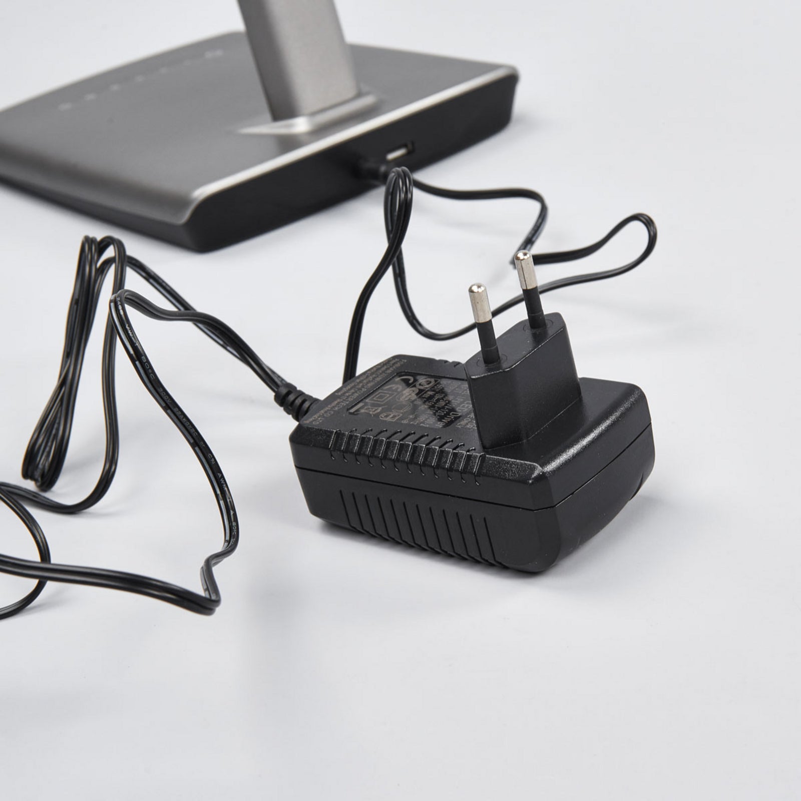 LED skrivebordslampe Kuno grå USB berøringsdimmer - Lindby