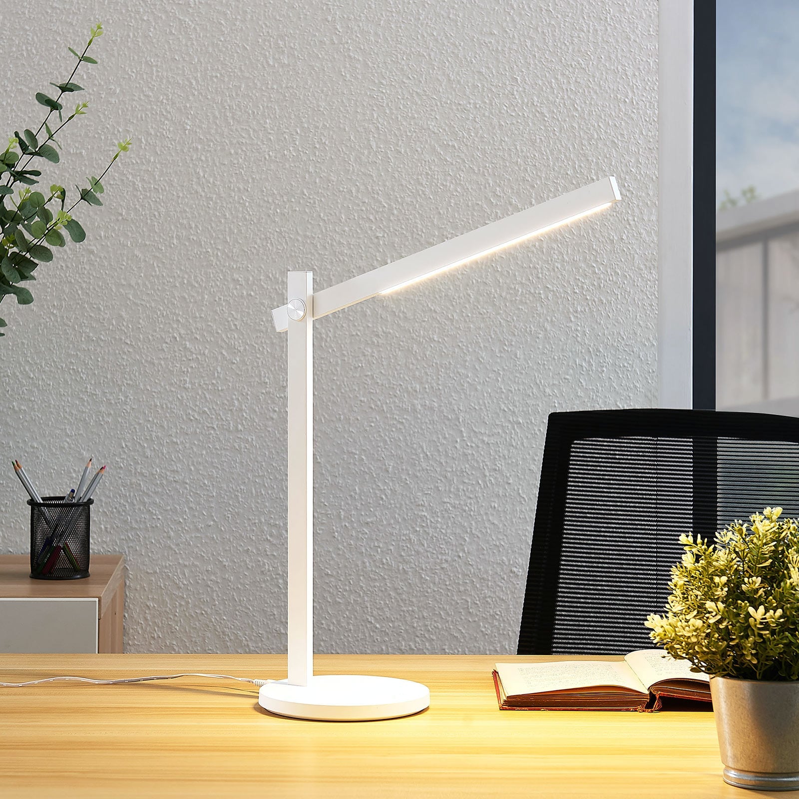 LED skrivebordslampe Loretta dimbar hvit 43 cm CCT bakside