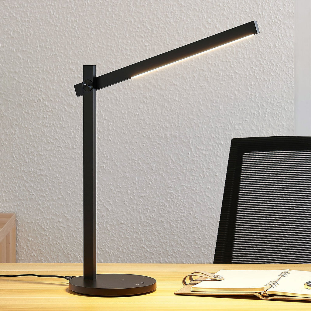 LED skrivebordslampe Loretta svart 43 cm CCT dimbar forfra