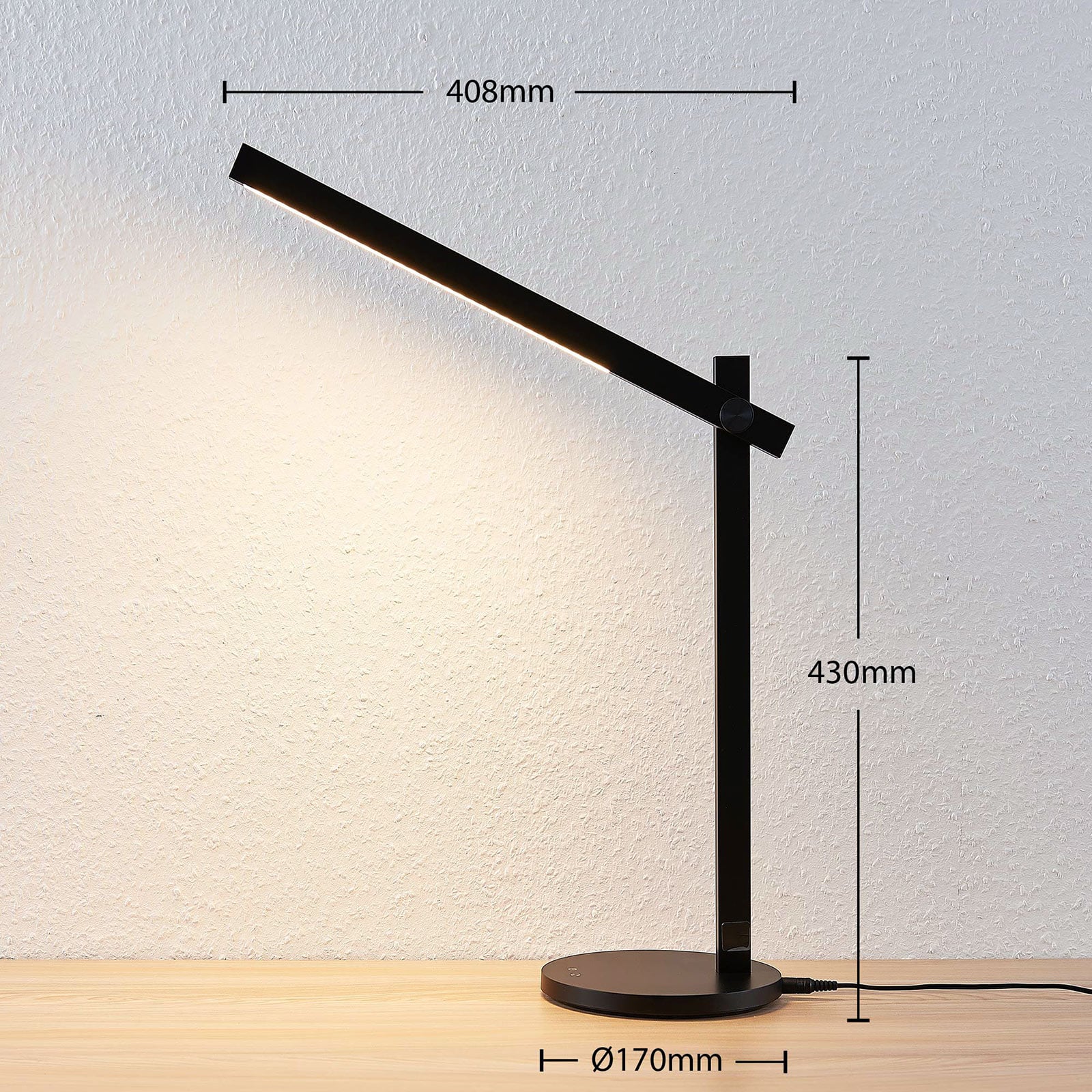 LED skrivebordslampe Loretta svart 43 cm CCT dimbar nærbilde av touchkontroll
