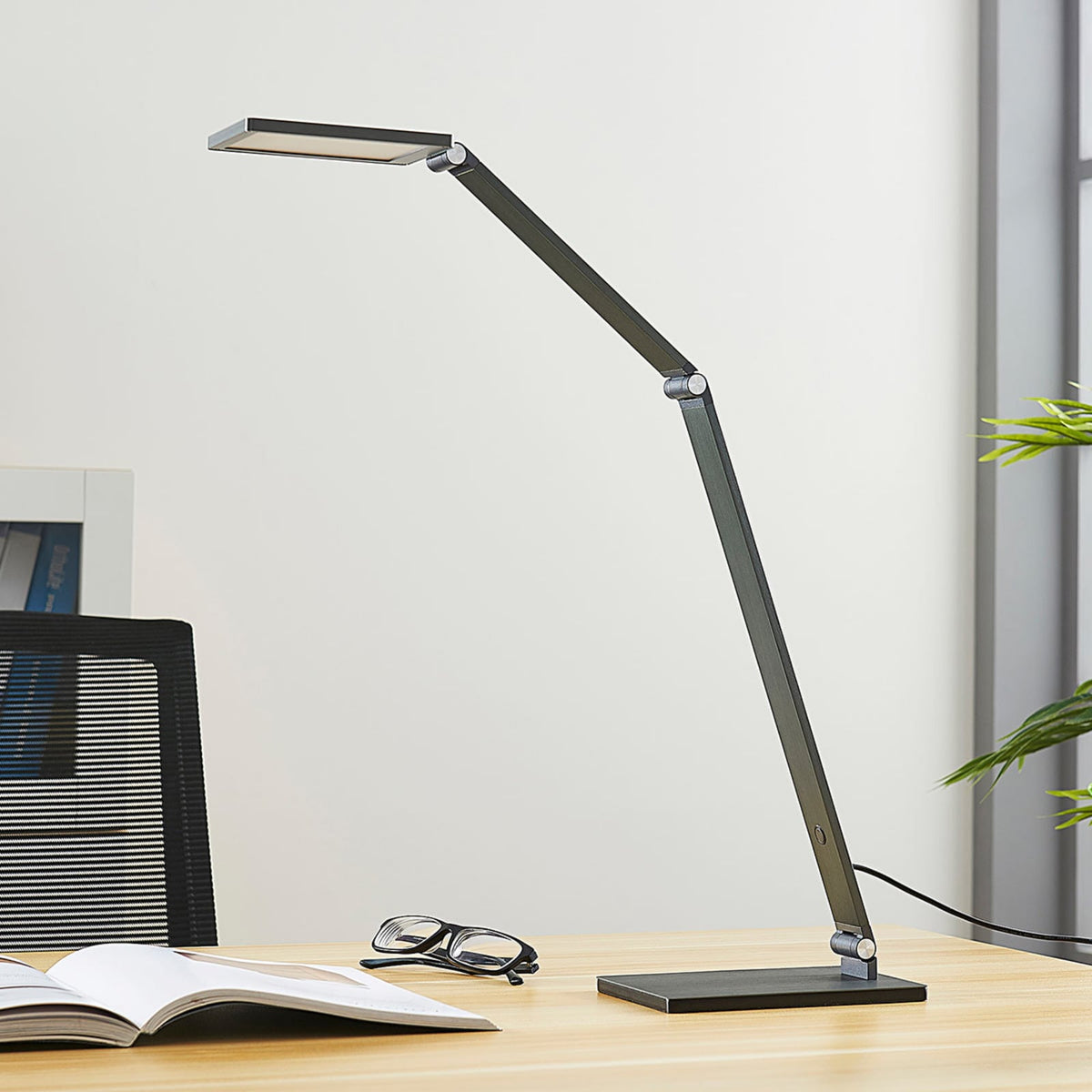 LED skrivebordslampe Mion dimbar aluminium 41 cm 8W bakside
