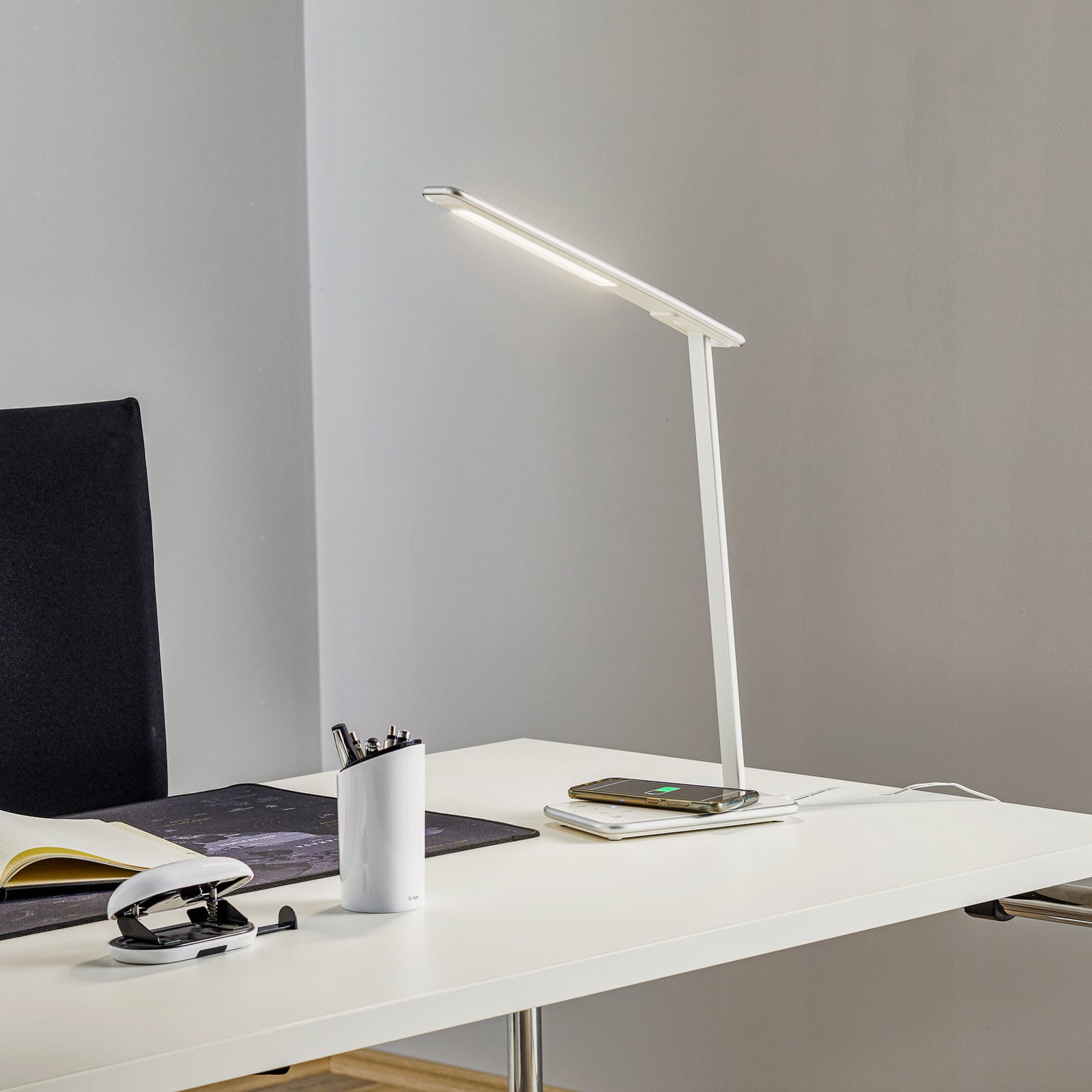 LED skrivebordslampe Orbit dimbar induksjonslading sølv - Aluminor bakside