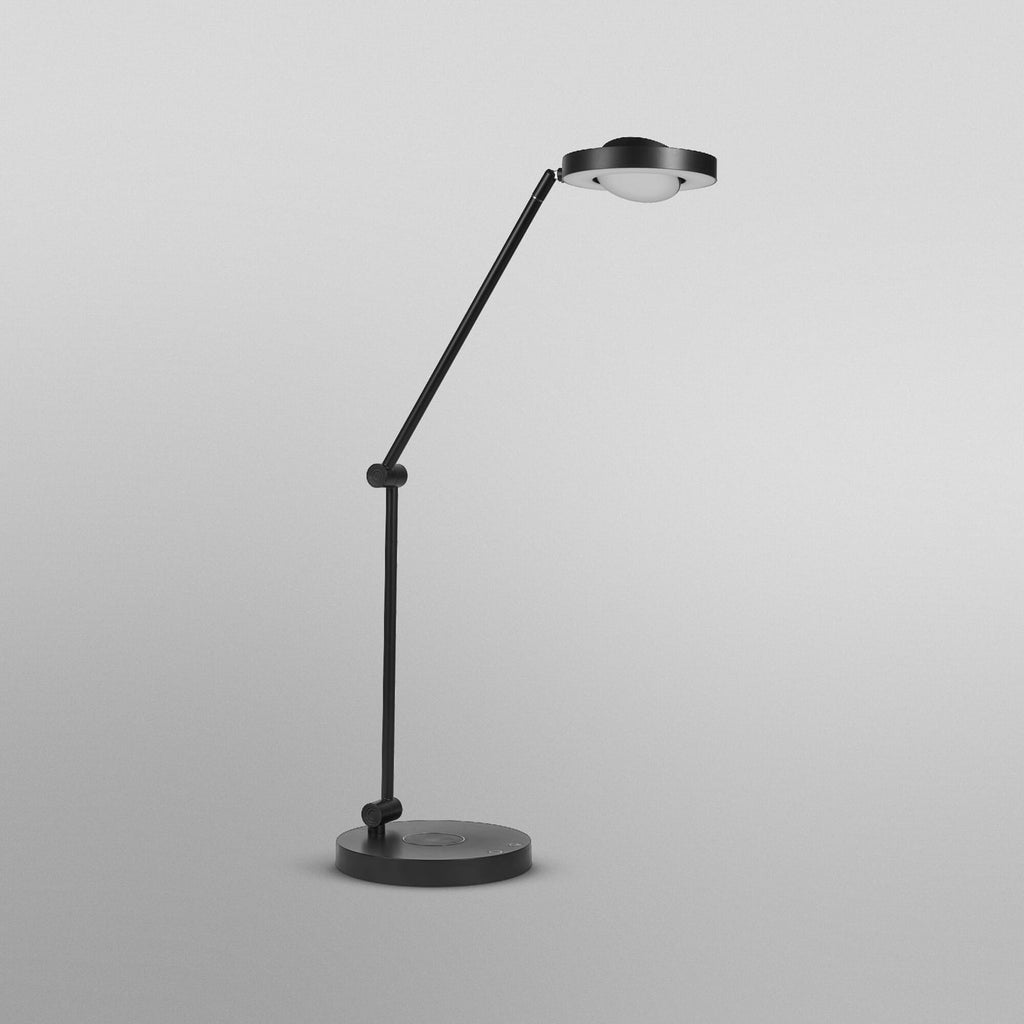 Nærbilde av lampehode på LED skrivebordslampe Panan Desk Disc dimbar CCT Ra95 svart