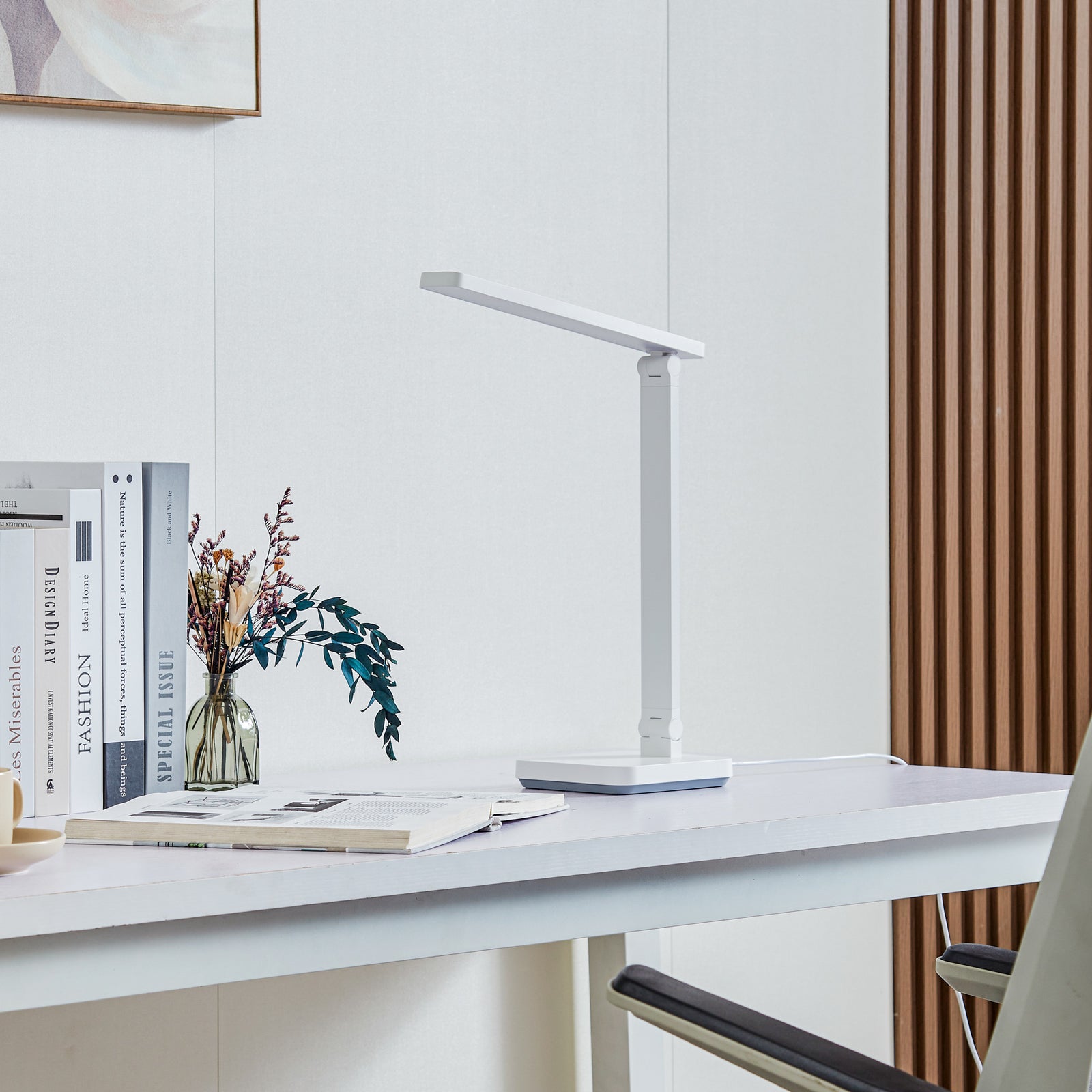 LED skrivebordslampe Rylas hvit CCT dimbar USB bakside